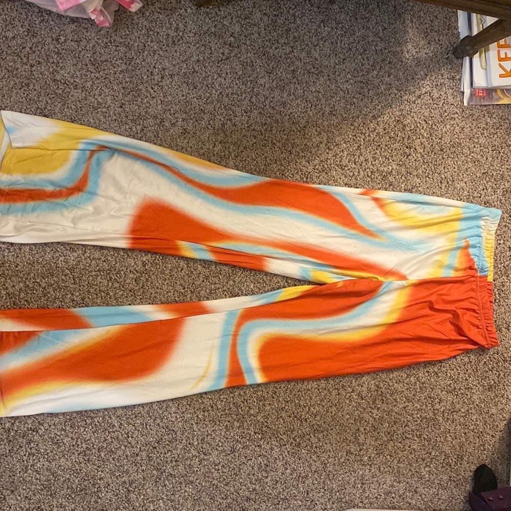 Tye dye pants never worn